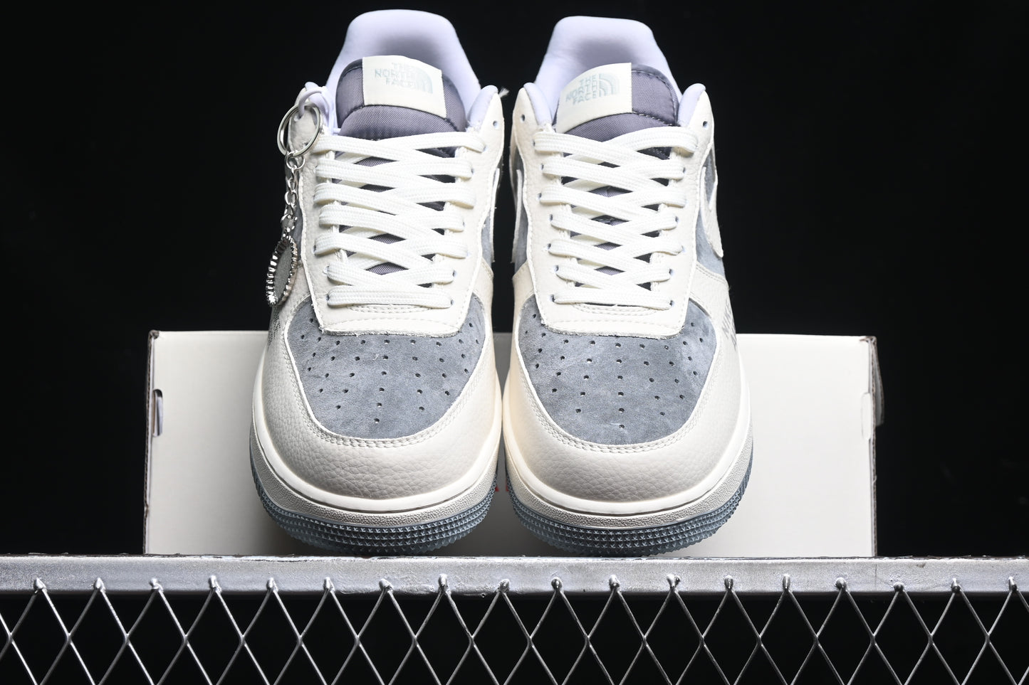 Low North Face Air Force 1'07